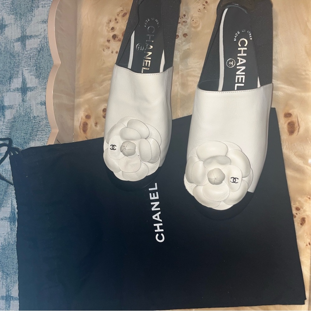 Chanel White Leather Women's Shoes